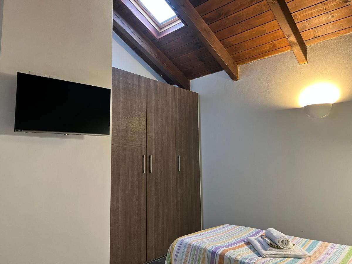 Bnbook Residence Matteotti Novara Exterior foto